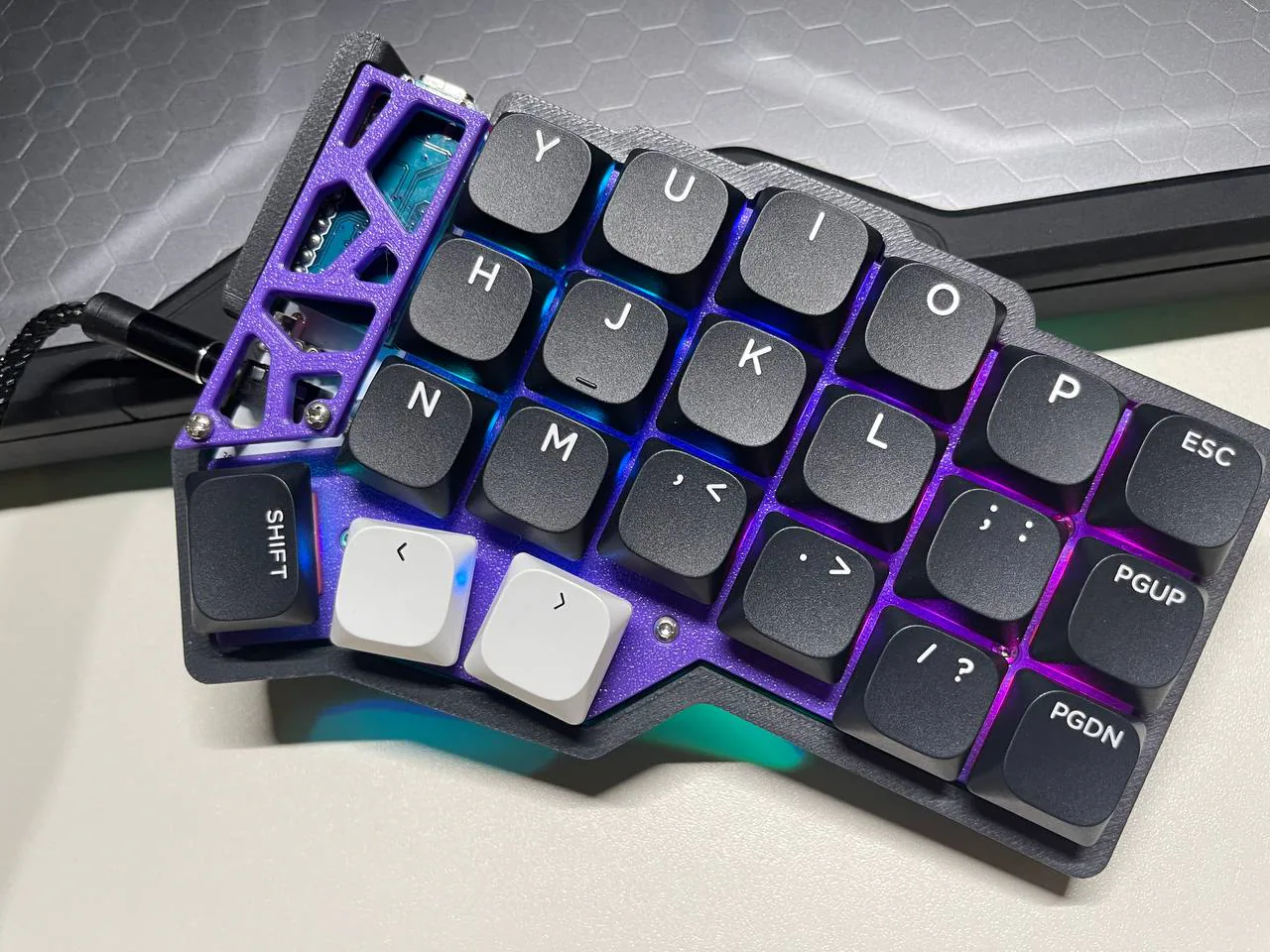 Corne Gateron Low Profile (GLP) Pre-Built - photo_2025-01-05_05.24.40